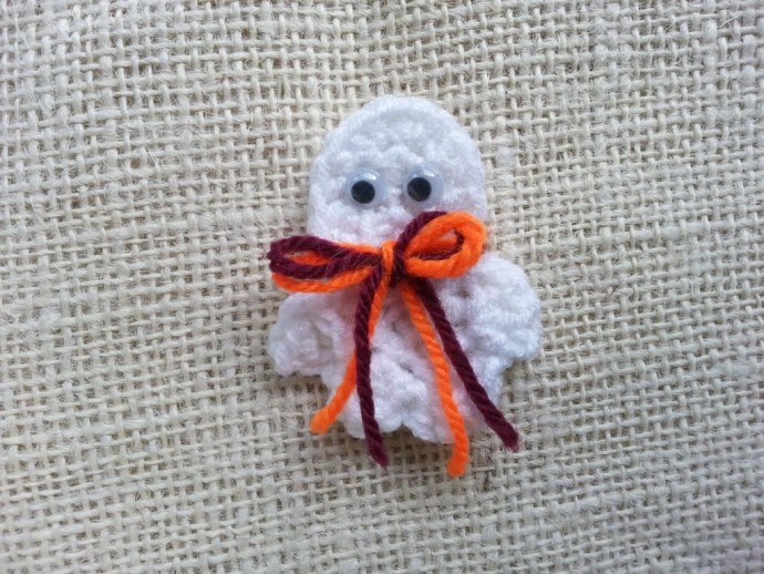 Crochet Ghost Pin