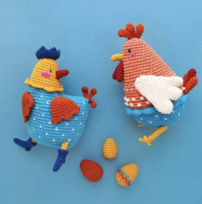 Adorable Crochet Chicken Rooster Pattern (FREE)