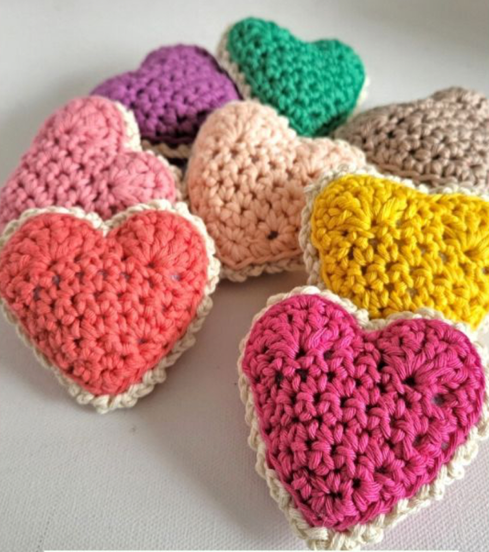 Crochet Stuffed Heart (Free Pattern) FREE CROCHET PATTERN — Craftorator