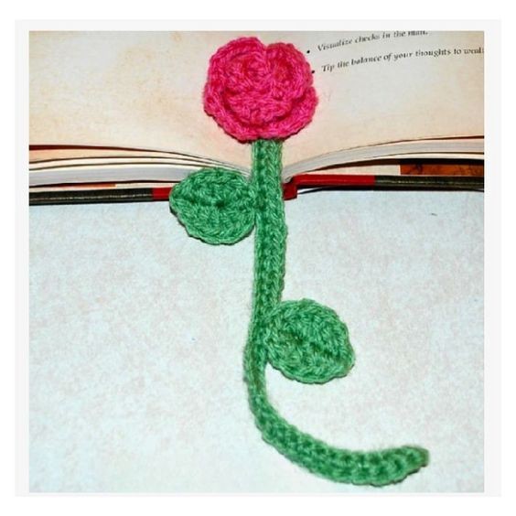 Crochet Beautiful Rose Bookmark