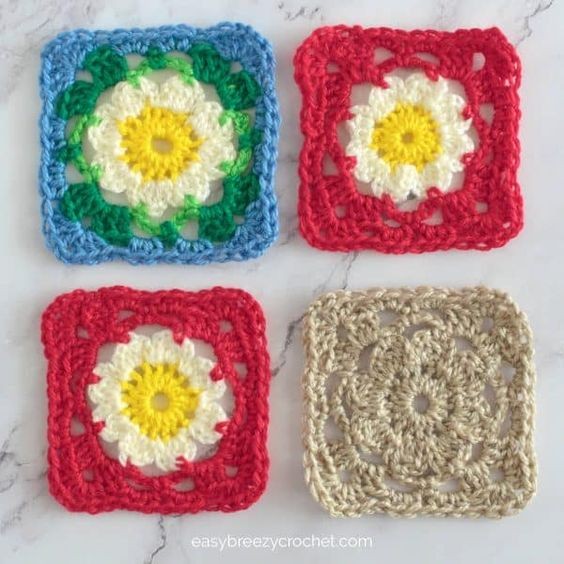 Crochet Lacy Daisy Granny Square