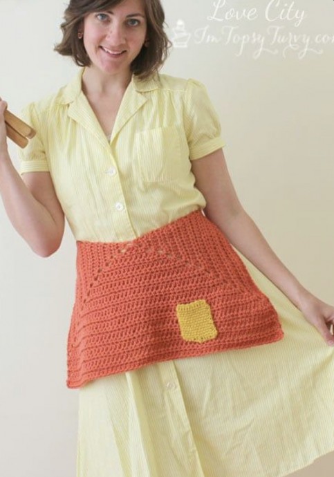 Free Crochet Eyelet Apron Pattern