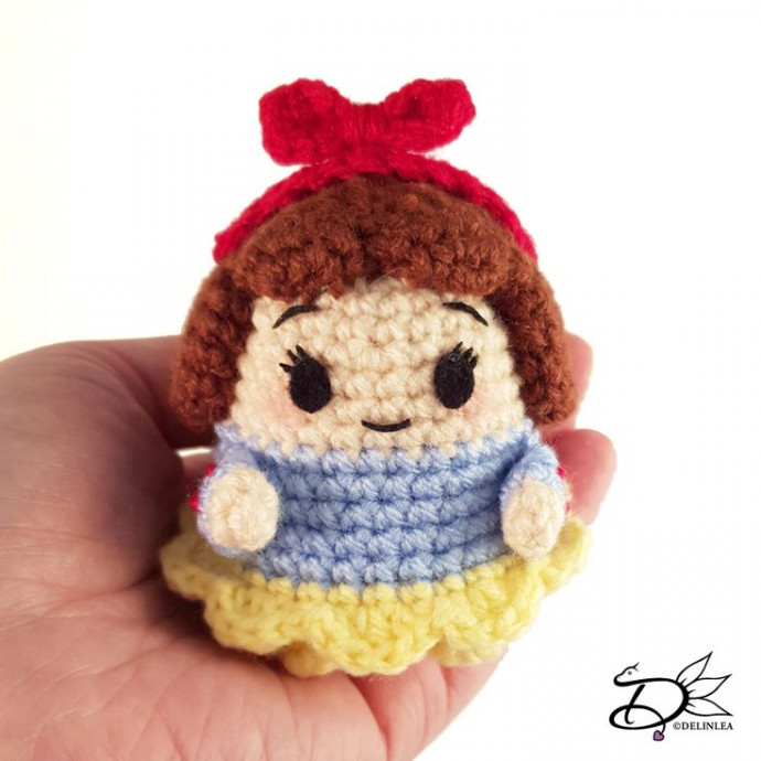 Crochet Snow White Ufufy Amigurumi Toy