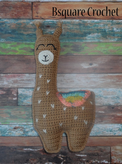 Crochet Lloyal Llama