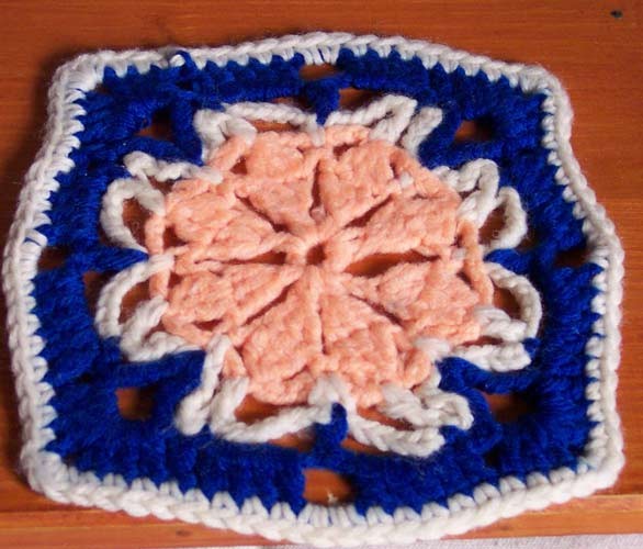 Crochet Saturn Granny Square