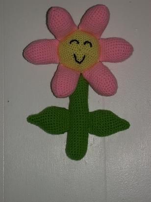 Crochet Daisy Head Wall Hanging