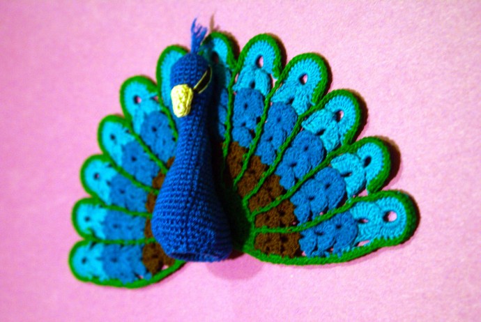 Crochet Beautiful Peacock