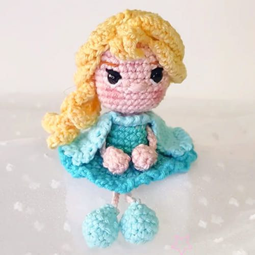 Crochet Frozen Elsa Amigurumi Doll Keychain