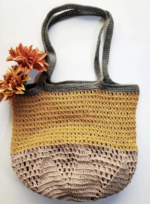 Crochet Acorn Market Bag (Free Pattern)