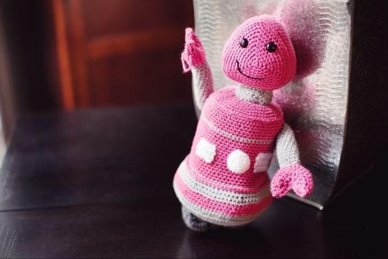 Crochet The Pink Robot