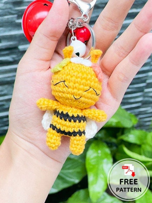 Crochet Bee Keychain Amigurumi