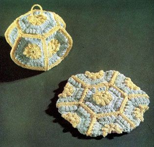 Crochet Lantern Pot Holder