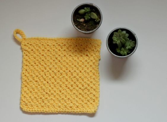 Crochet A Yellow Washcloth