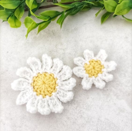 Crochet Daisy Applique