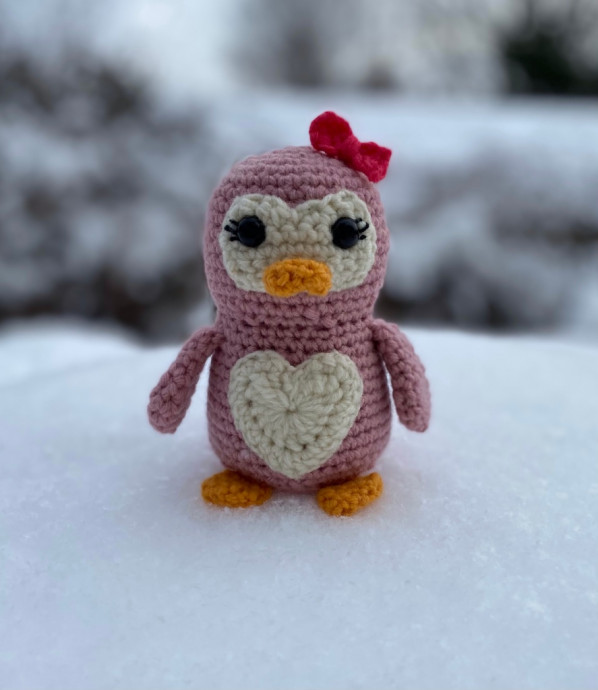 Crochet Valentine Penguin