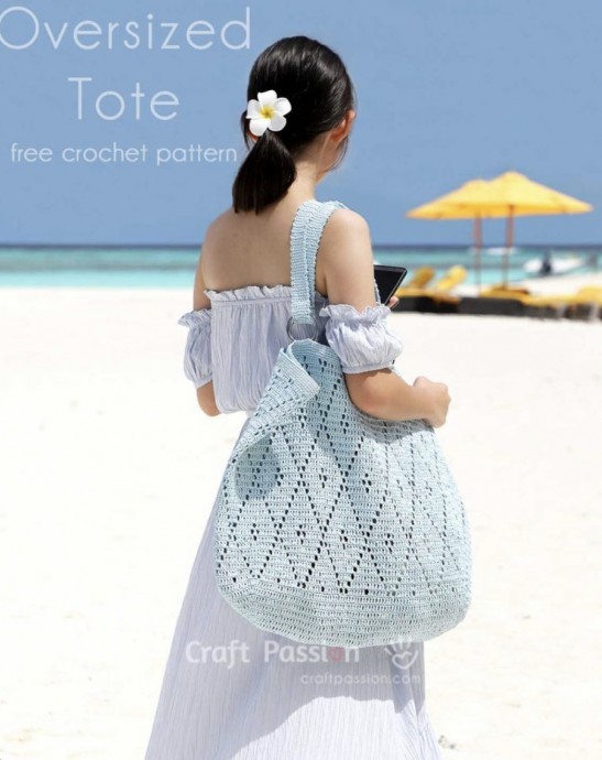 Free Oversized Tote Crochet Pattern in Diamond Stitch