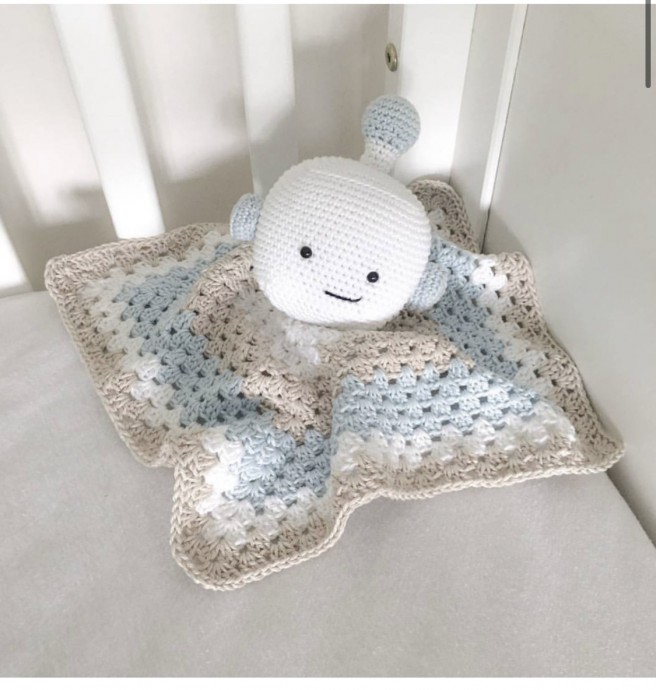 Free Crochet Pattern: Jack Robot Lovey Blanket