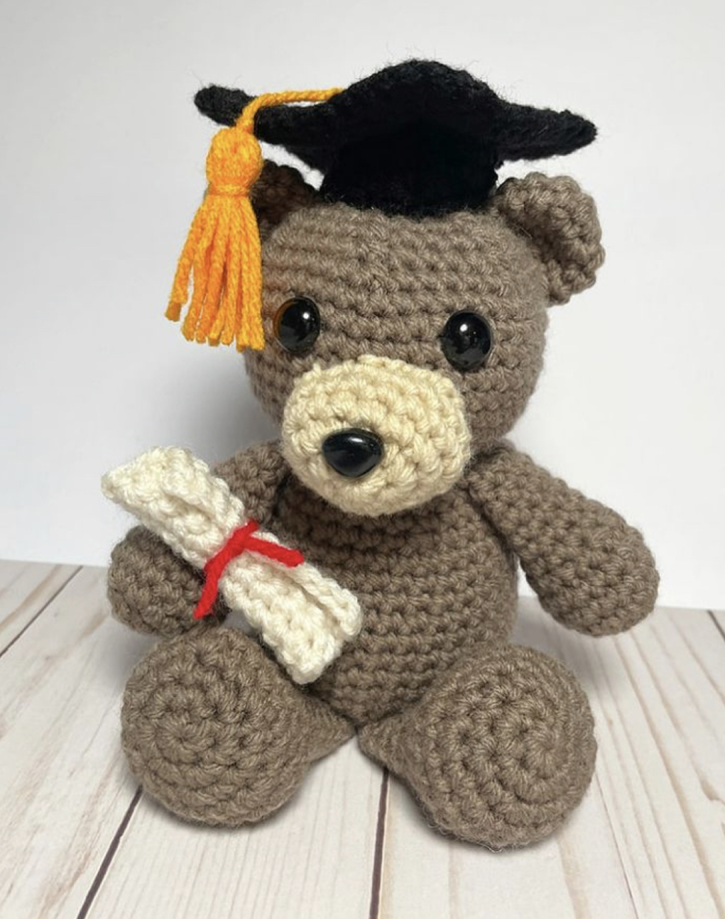 Crochet Graduation Bear FREE CROCHET PATTERN — Craftorator