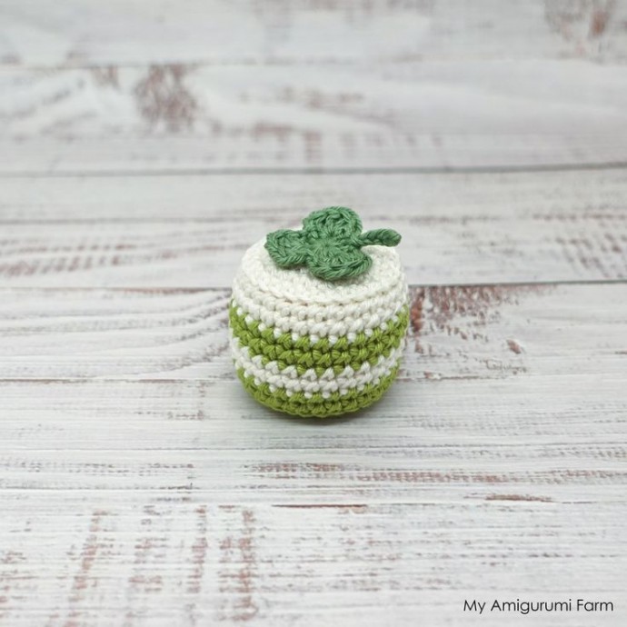 Crochet St. Patrick's Day Cake