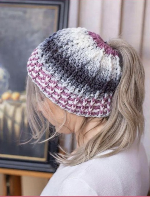 Em’s Free Crochet Messy Bun Hat Pattern