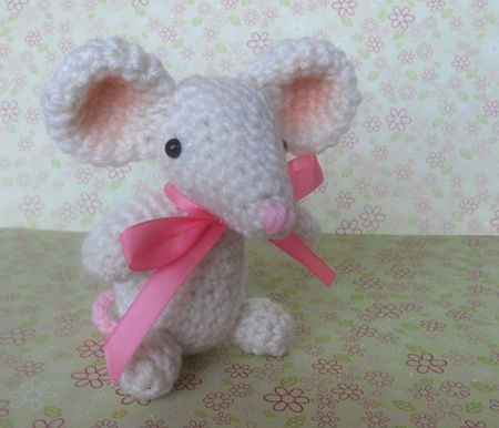 Crochet Adorable Mouse