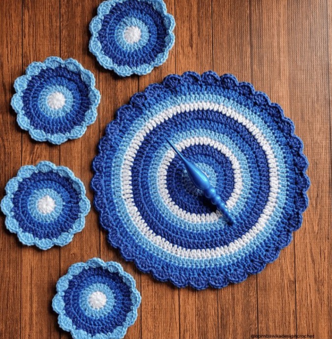 Crochet Winter Blues Table Mat and Coaster Set (Free Pattern)