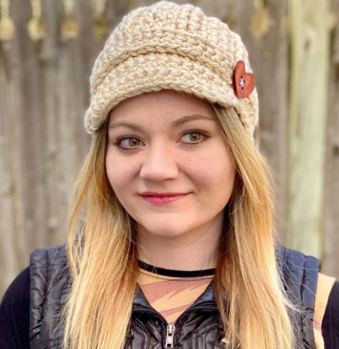 Crochet Newsboy Hat (Free Pattern)