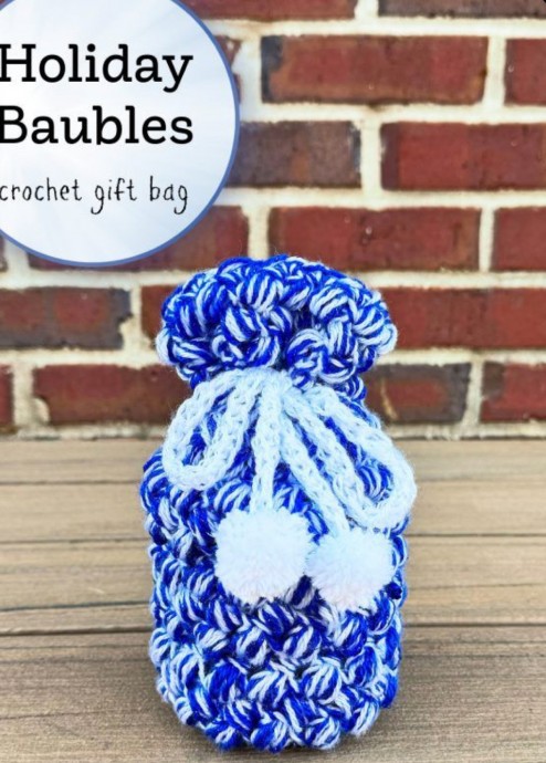 Crochet Holiday Baubles Gift Bag (Free Pattern)