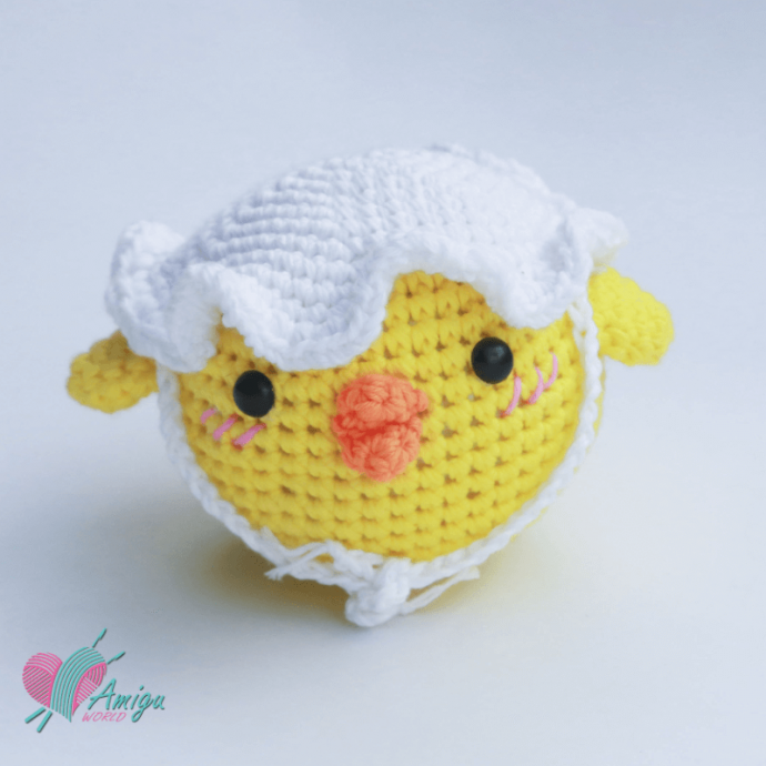 Crochet Amigurumi Chubby Chicken with Hat