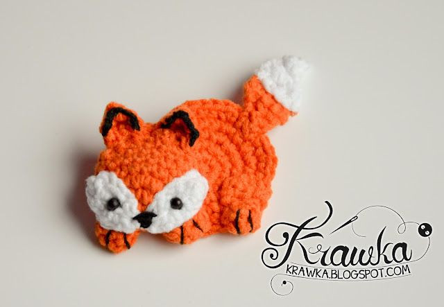 Crochet Fox Brooch