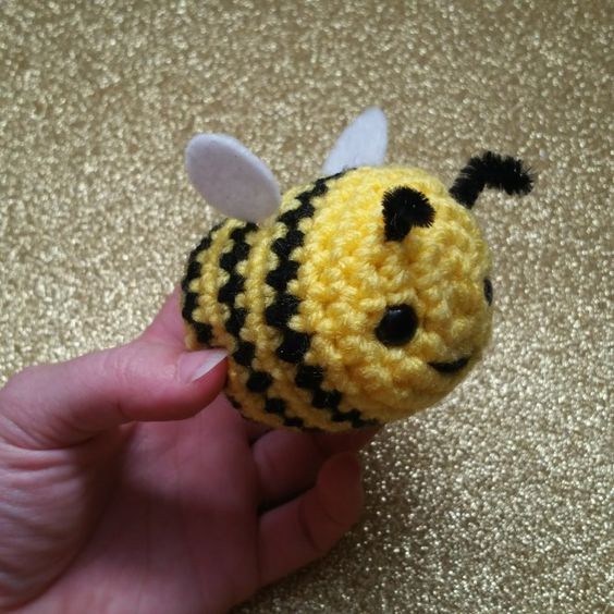 Crochet Honey Bee Amigurumi