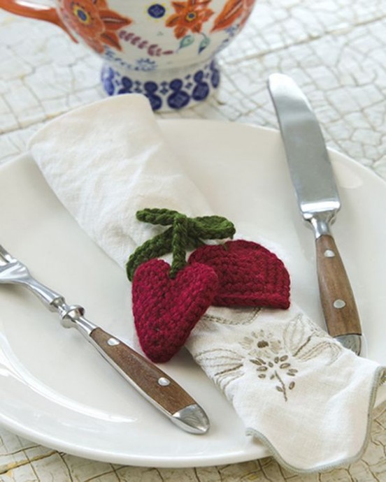 Crochet Heart Strings Napkin Tie