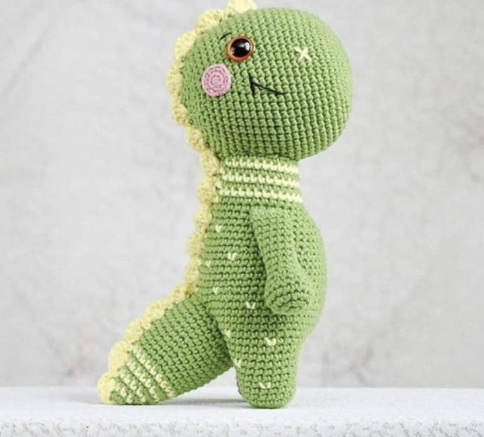 Crochet Amigurumi Dinosaur (Free Pattern)