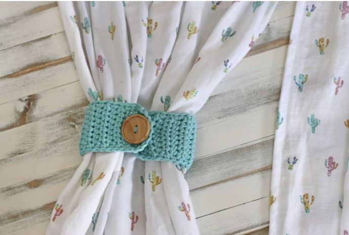 Simple Curtain Tie Back