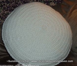 Crochet Simple Round Pillow