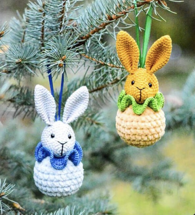 Amigurumi Rabbit Christmas Ornament