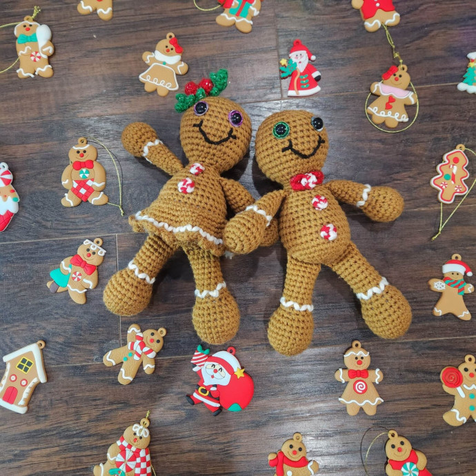 Crochet Gingerbread Buddies Amigurumi