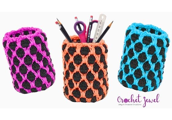 Crochet a Pencil Holder