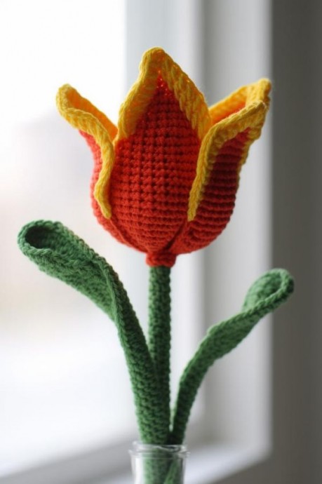 Crochet A Tulip