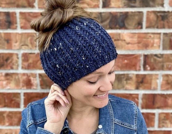 Crochet Bun Beanie (Free Pattern)