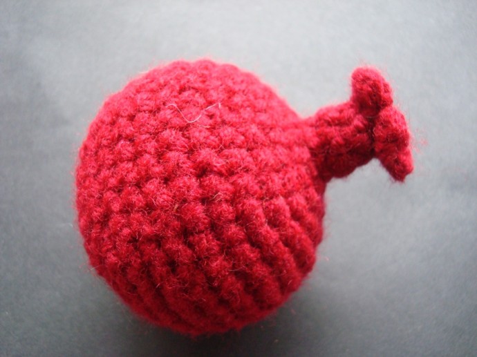 Crochet Adorable Pomegranate