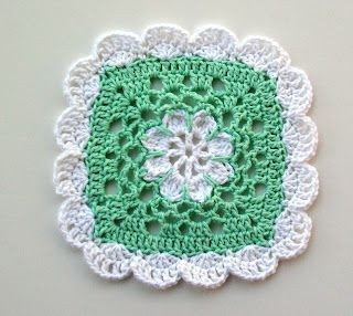 Crochet Pretty Scallops Dishcloth