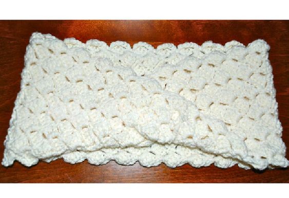 Crochet  Shell Cowl Scarf