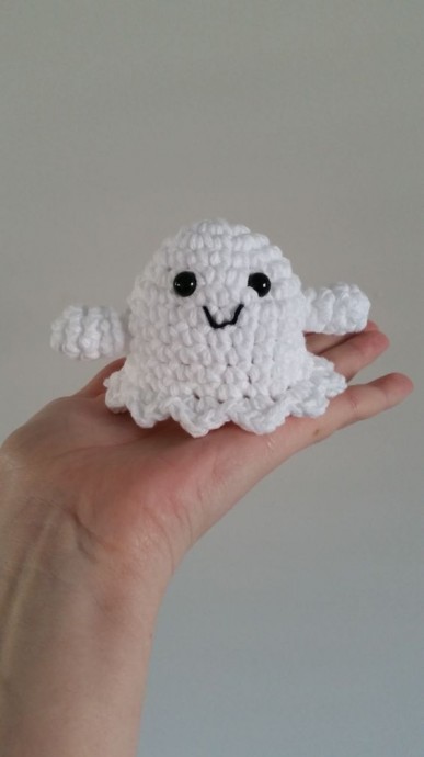 Crochet A Little Fall Ghostie