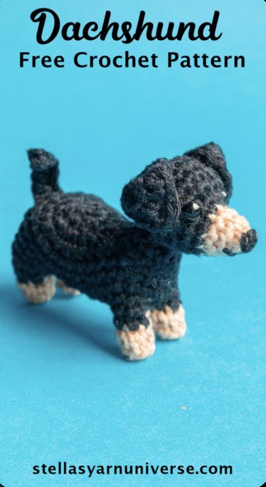 Beautiful Dachshund Amigurumi