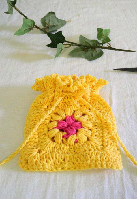 Crochet Flower Granny Square Pouch