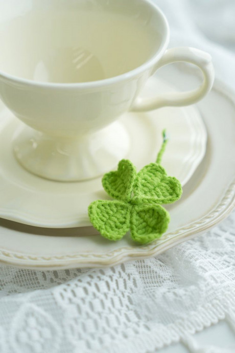 Crochet Adorable Four-leaf Clover