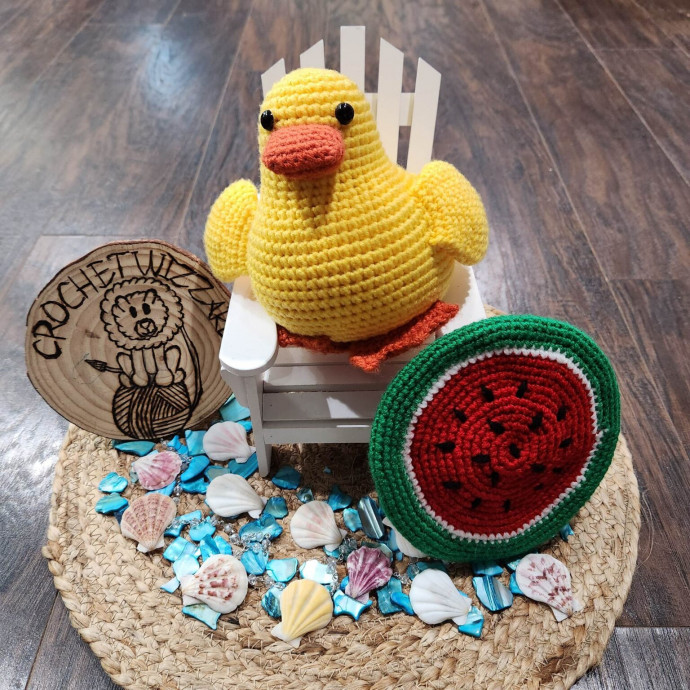 Crochet Delilah the Duck Amigurumi