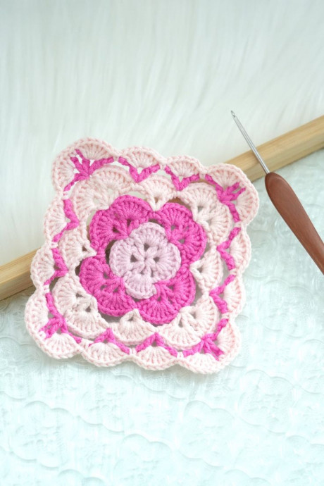 Crochet Shell Stitch Granny Square