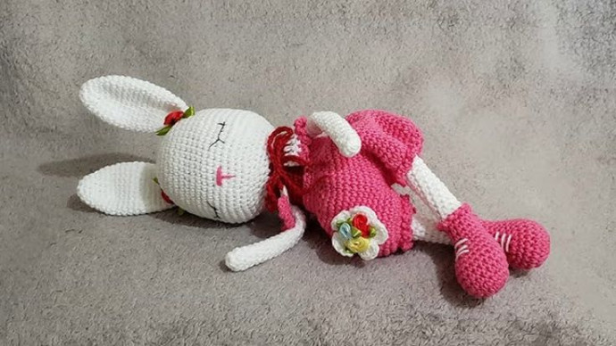 Crochet Bruna the Bunny